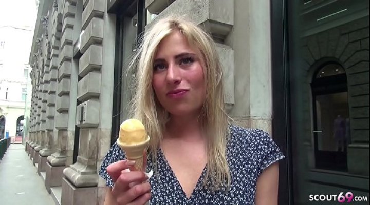 German Scout Lindsay: Raw Blonde Teen Casting